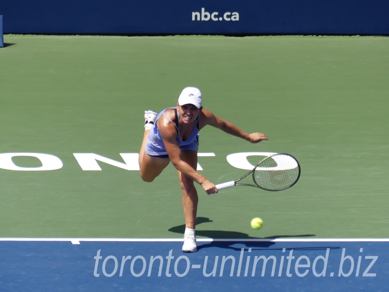 National Bank Open 2022 Toronto - Singles Final - Simona HALEP in serve