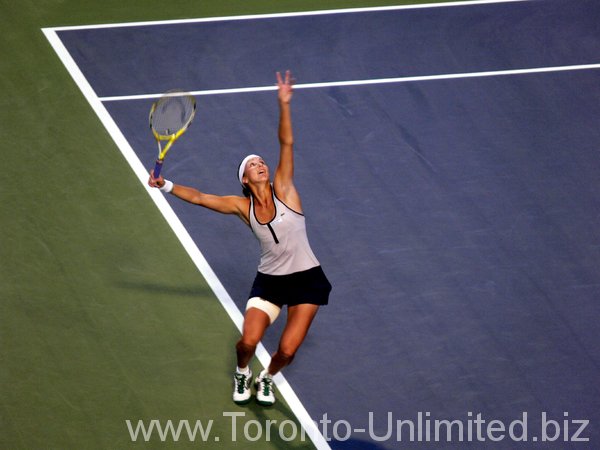 Yaroslava Shvedova serving against Serena Williams, 19 August 2009, Rogers Cup 2009.