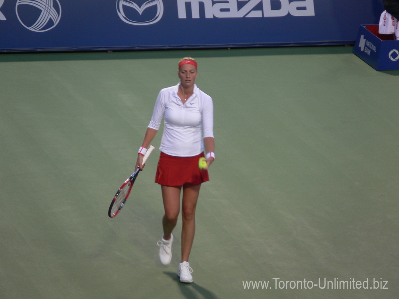 Petra Kvitova (CZE) on Centre Court playing Victoria Azarenka (BLR) 12 August 2015 Rogers Cup Toronto 