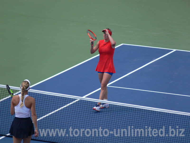 Elina Svitolina (UKR) has just won against Caroline Wozniacki (DEN) .