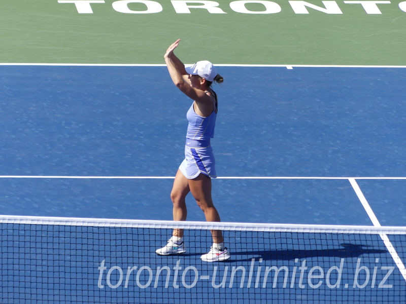 National Bank Open 2022 Toronto - Singles Final - Simona HALEP winner walking on the Court