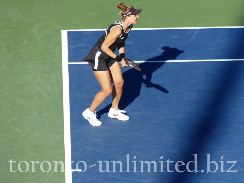 Beatriz HADDAD MAIA BRA on the Stadium Court during her match against Iga Swiatek on Thursday, August 11, 2022