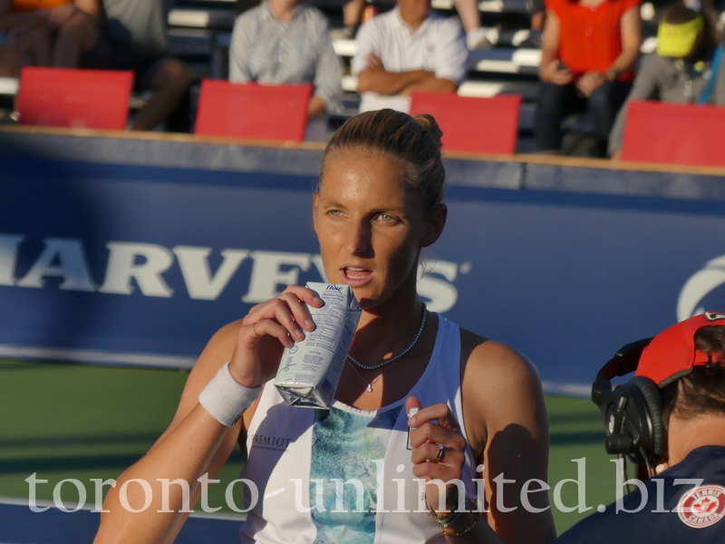 Karolina Pliskova drinking water during the break in a match against Maria SAKKARI GRE, on NATIONAL BANK GRANDSTAND Thursday, August 11, 2022