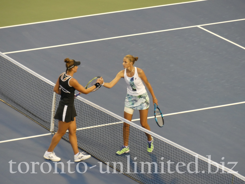 Beatriz HADDAD MAIA BRA [14] Karolina PLISKOVA CZE are shaking hands at the end of the Semifinal match on Centre Court. Beatriz HADDAD MAIA BRA is the winner.