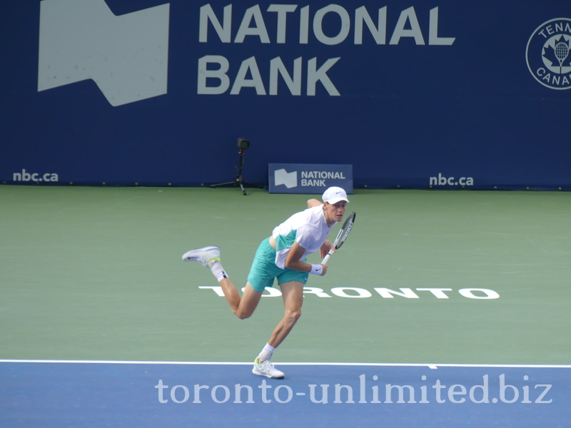 Serve from Jannik Sinner to Alex De Minaur on Centre Court