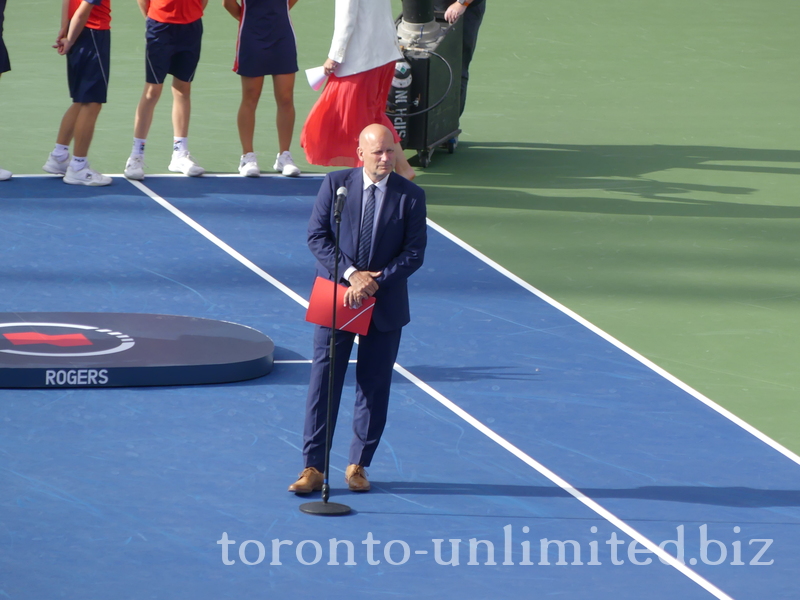 Ken Crosina is the master of the ceremonies for Tennis Canada and is very popular with the fans.