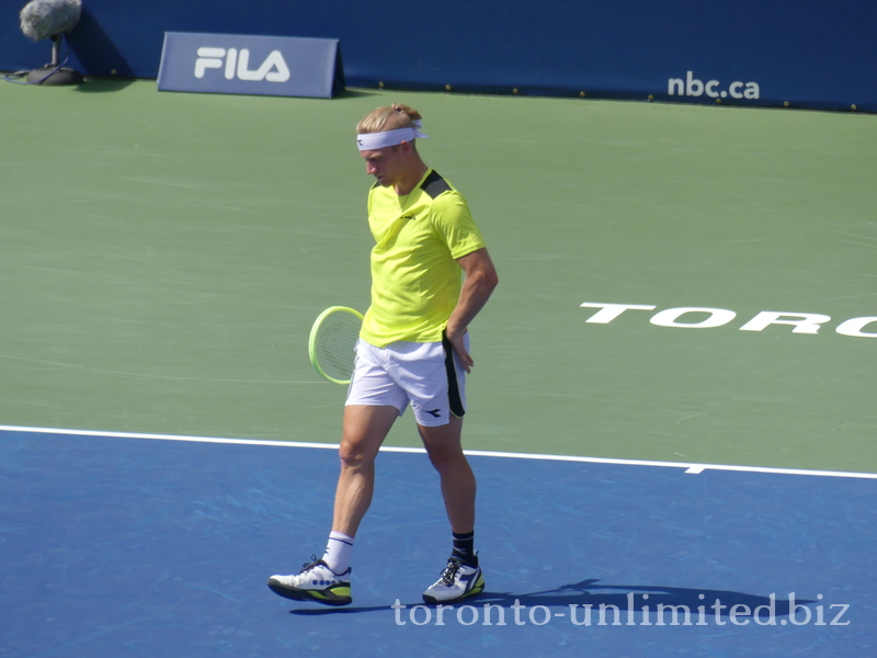 Alejandro DAVIDOVICH FOKINA (ESP) on Centre Court in semifinal match 12 August 2023 