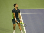 Carlos ALCARAZ (ESP) [1] is preparing his serve