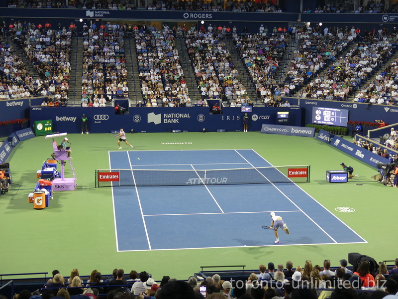 It is an evening NBO 2025 match in Toronto. Karen Khachanov is serving, but Ben Shelton a set point.