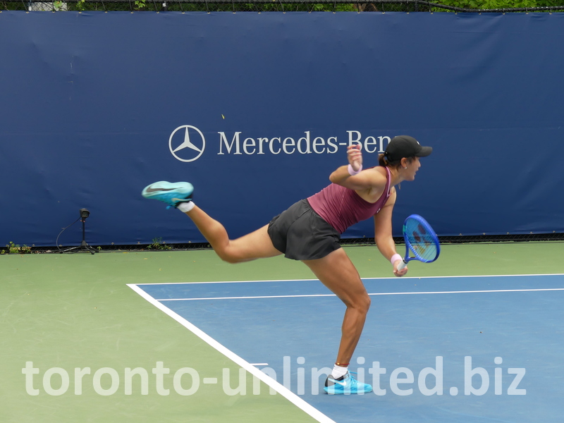 Watch Xiyu WANG in the serve closing motion. 