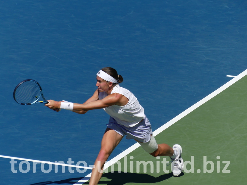 Stretched out, Nikola Bartunkova on the Court.