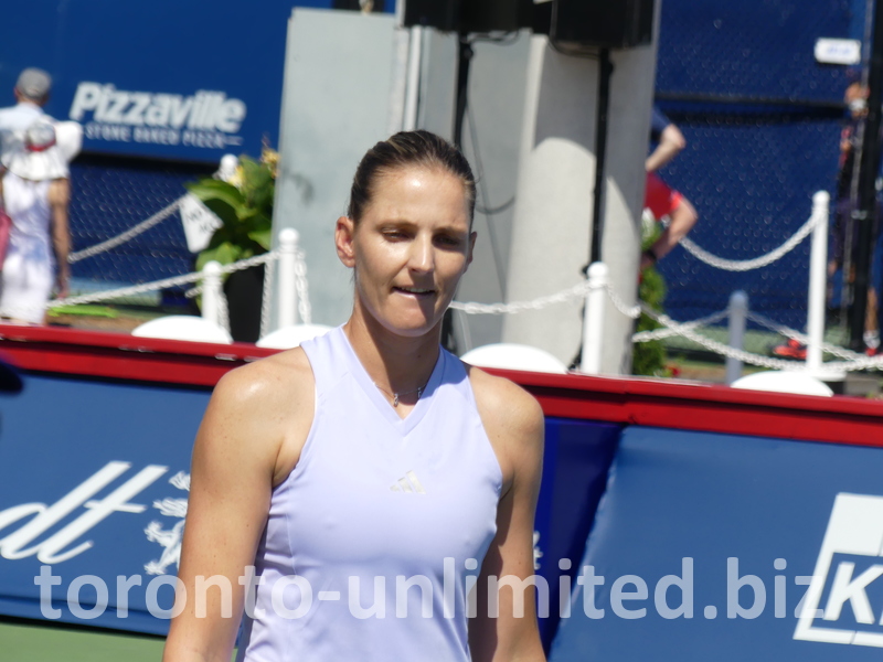 Karolina Pliskova on the Court in match with Mirra Andreva