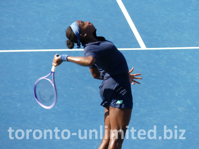 See the back stretch of Coco Gauff with her serving motion.