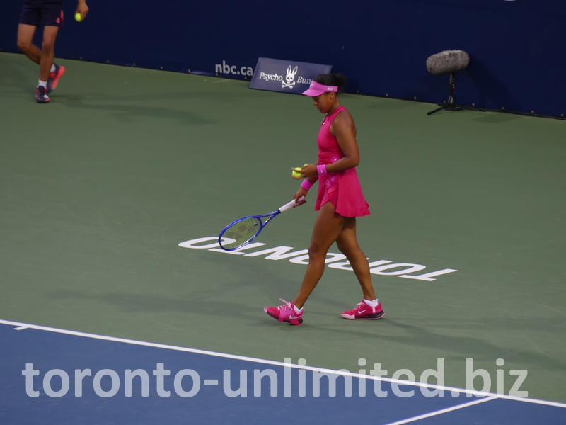 Now, Naomi Osaka is preparing to serve Elena Rybakina in the quarterfinal match.