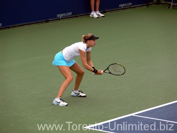 Lucie Safarova receiving.