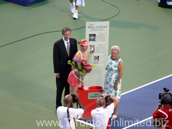 Monica seles with her Mom.