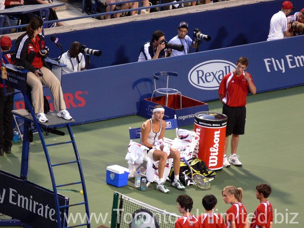 Yaroslava Shvedova in change over. 19 August 2009, Rogers Cup.