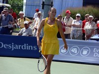 Jelena Jankovic playing Patty Schnyder.
