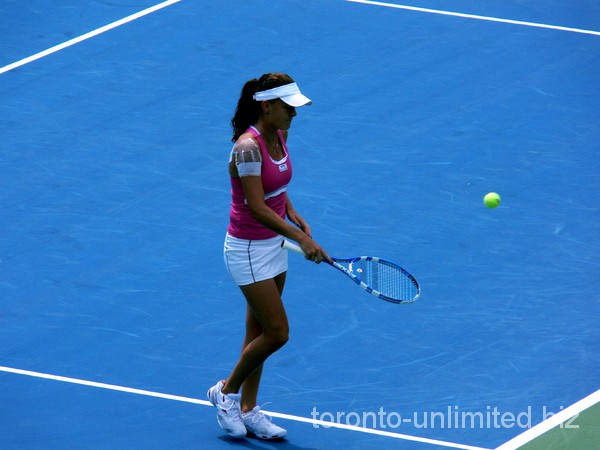 Agnieszka Radwanska on Centre Court Rogers Cup 2011.
