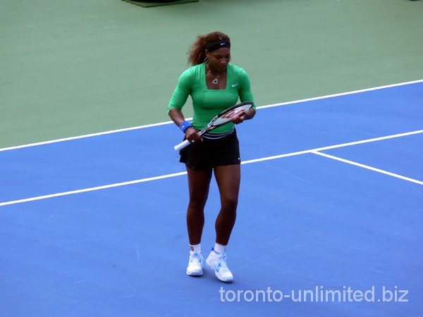 Serena Williams in match against Julia Georges