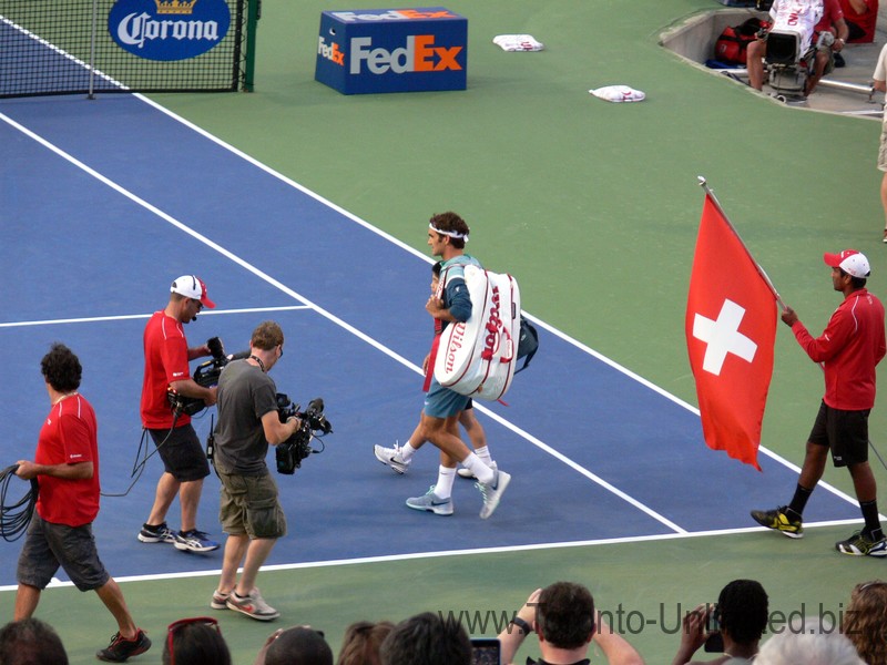Roger Federer is coming to the Stadium Court to play Feliciano Lopez on August 9, 2014 Rogers Cup Toronto 