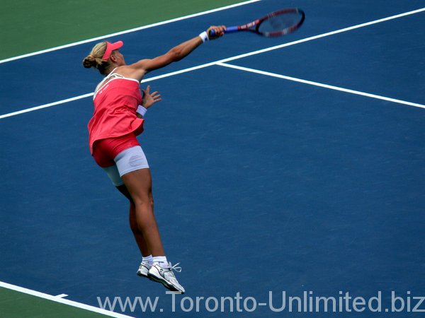 Nice serve by Dementieva.