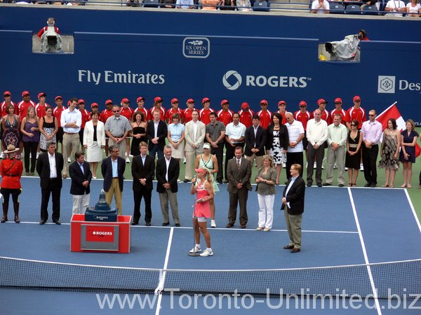 Post game speech by Dementieva on Centre Court.