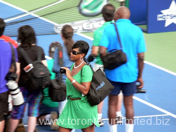 Lakeisha Graham on Centre Court celebrating