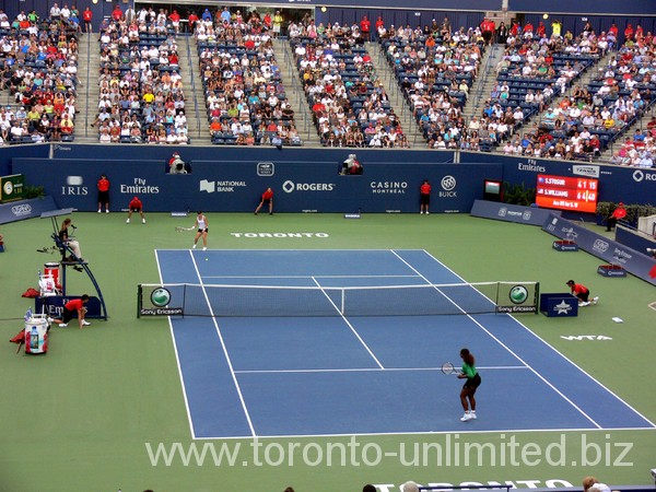 Samantha Stosur and Serena Williams in Championship final
