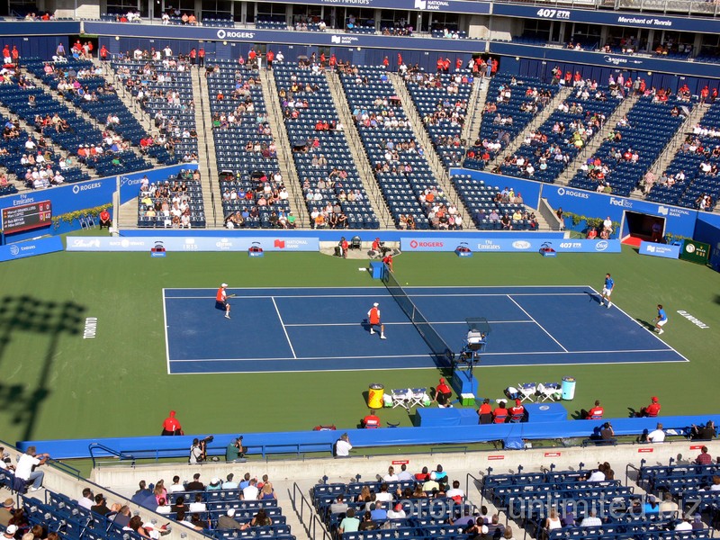 Bob and Mike Brayns on the left side and Marcell Granollers and Marc lopez on the left side of Centre Court, August 12, 2012 Rogers Cup doubles final. 