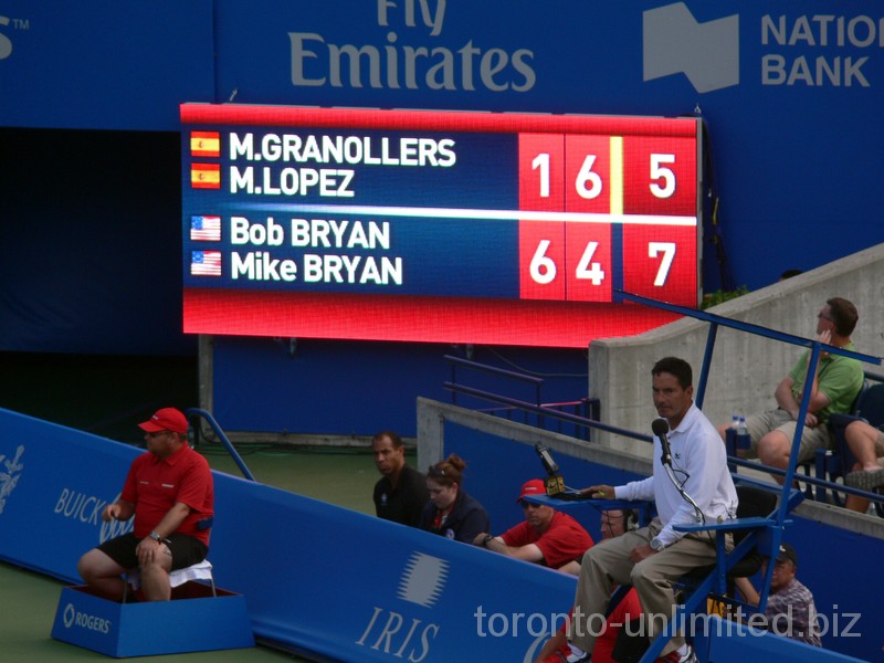 Scoreboard on Centre Court showing Bob and Mike Bryan leading in tiebreaker, doubles final, August 12, 2012 Rogers Cup.