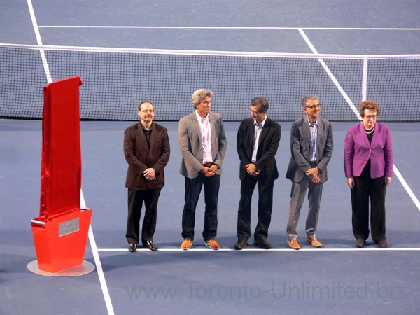 Billie Jean King with tournament officials to be inducted into Canadian Tennis Hall of Fame August 7, 2013 Rogers Cup Toronto