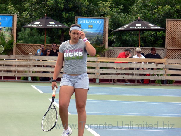 Marion Bartoli (FRA) on practice court Rogers Cup 2013 Toronto