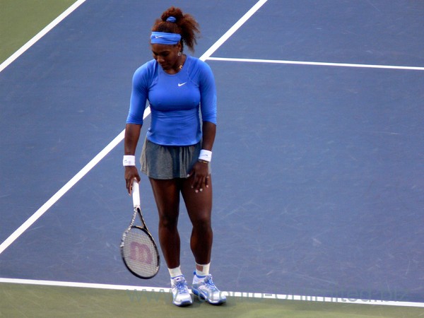 Serena Williams about to serve on Centre Court August 7, 2013 Rogers Cup Toronto