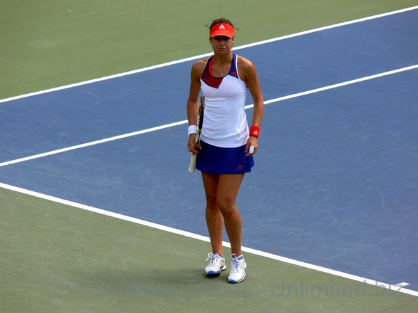 Sorana Cirstea playing Na LI (CHN) August 10, 2013 Rogers Cup Toronto