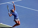 Na LI with a nice serve on Centre Court playing Sorana Cirstea (ROU) August 10, 2013 Rogers Cup Toronto