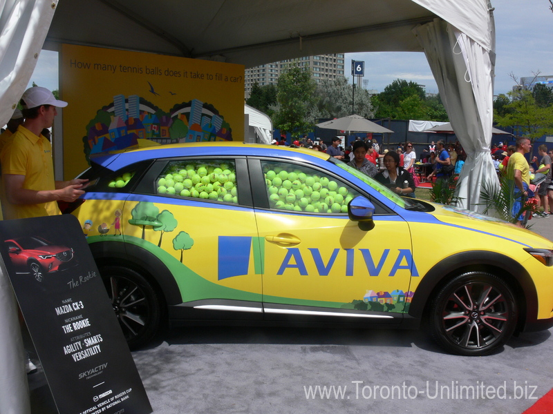 How many tennis balls? A contest in the Tennis Village of Rogers Cup 2015?  