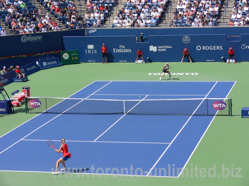 Elina Svitolina playing backhand  to Caroline Wozniacki in singles final Rogers Cup 2017 Toronto!