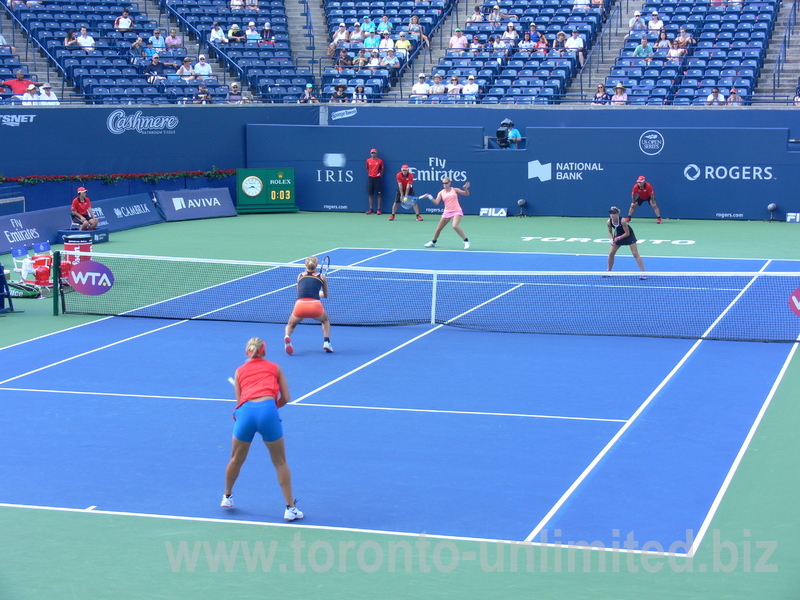 Anna-Lena Groenefeld and Kveta Peschke against Ekaterina Makarova and Elena Vesnina