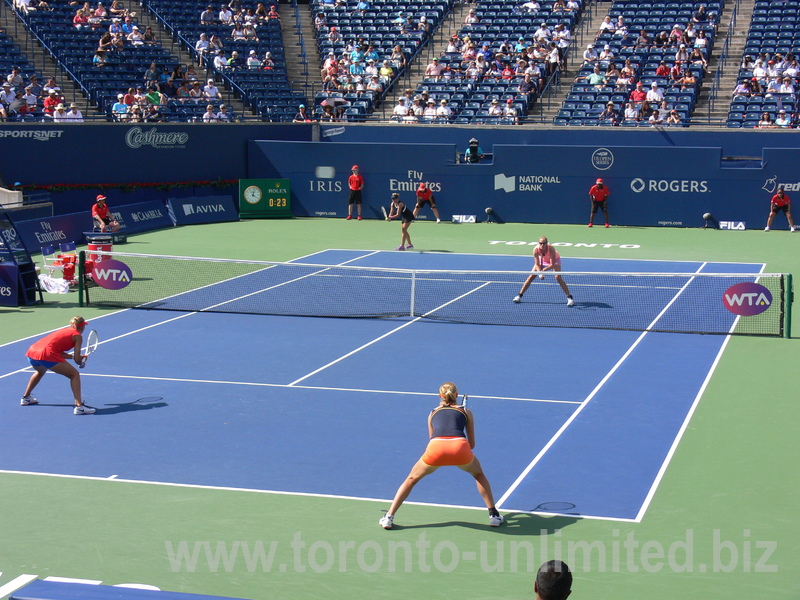 Rogers Cup 2017 Toronto Kveta Peschke serving to Ekaterina Makarova in doubles final 13 August 2017 .
