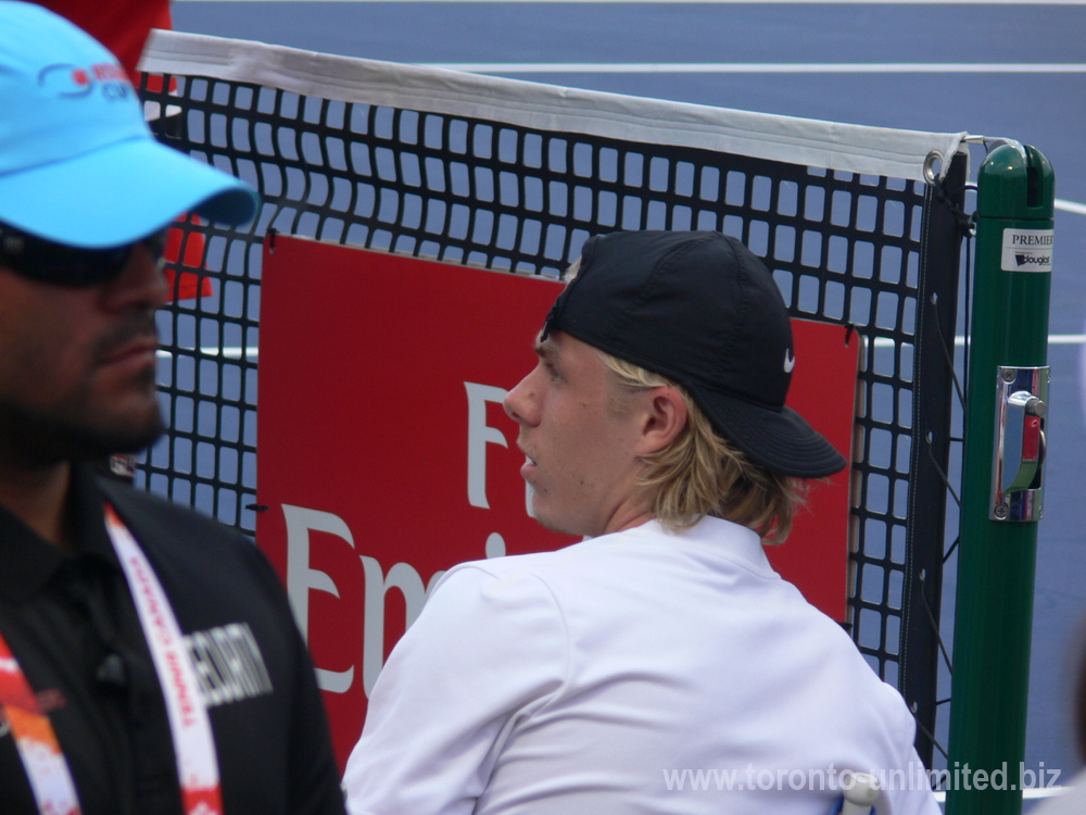 Denis Shapovalov (CAN) sitting during the break