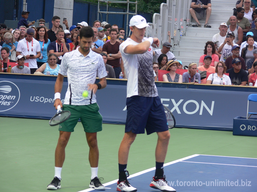 Anderson with Djokovic in tactic on-the court consultation