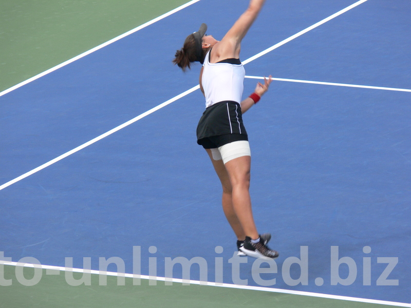 Nice serve jump from Bianca Andrescu. August 11, 2019 Rogers Cup in Toronto