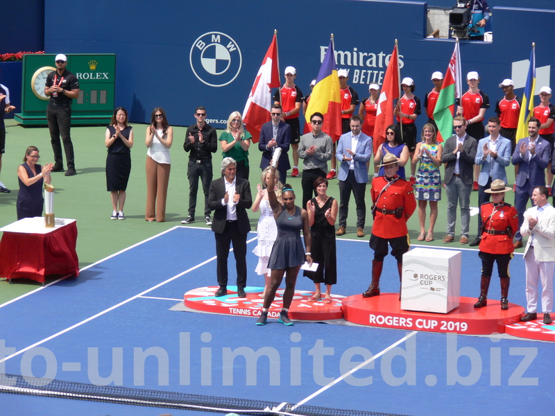Serena Williams, Rogers Cup Finalist is waving to the crowd that adores her, August 11, 2019 Toronto 
