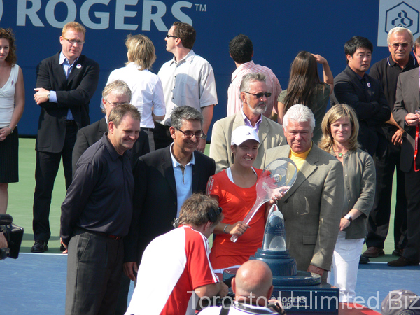 Smiling Justine Henin 2007 Rogers Cup Champion!