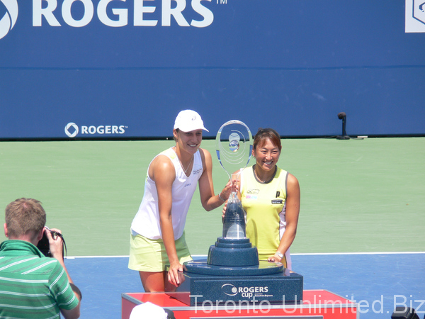 Srebotnik and Sugiyama 2007 Rogers Cup Doubles Champions with the Trophy! 