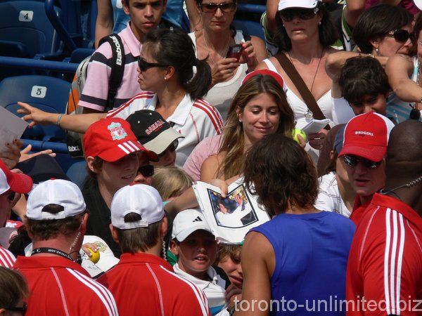 Rafale Nadal mania on Centre Court.